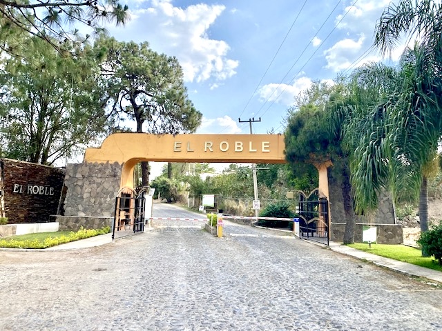 Terreno en Venta en Fraccionamiento El Roble, El Arenal $4,360,200