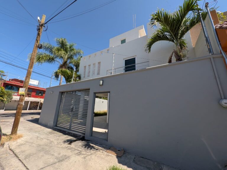 Casa en venta en san vicente $3,780,000MXN