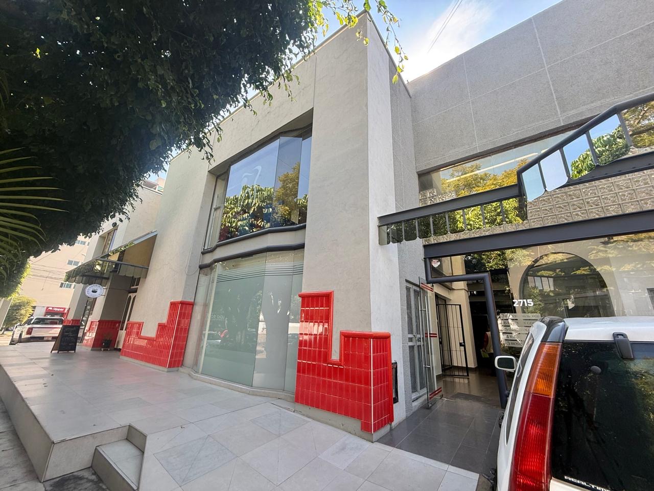 Oficina En Renta, en avenida Rubén Darío $29,000MXN