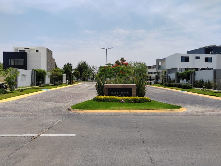 Terreno en venta en valle imperial $2,100,000 MXN