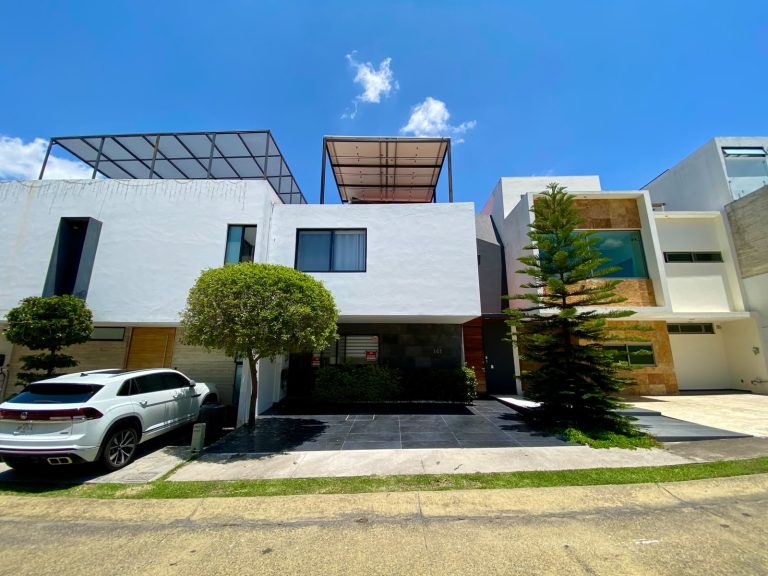 Casa en venta en valle imperial $6,950,000 MXN